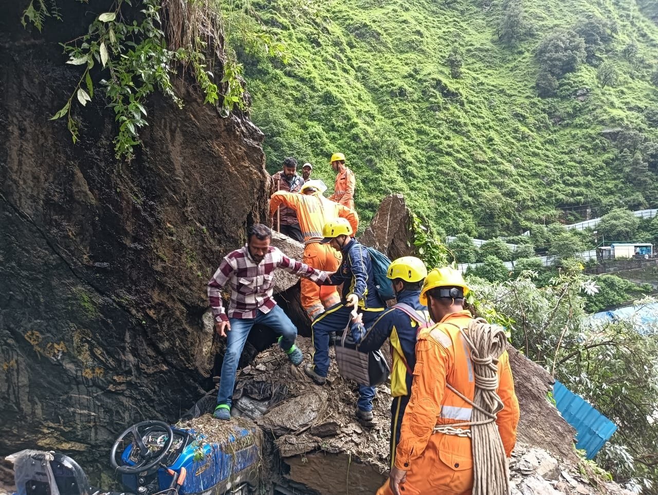 gaurikund raod blick